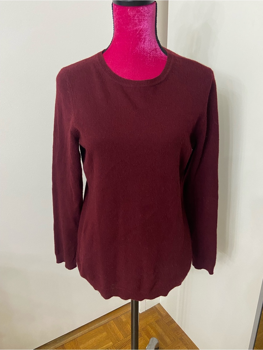 Charter club burgundy cashmere sweater medium